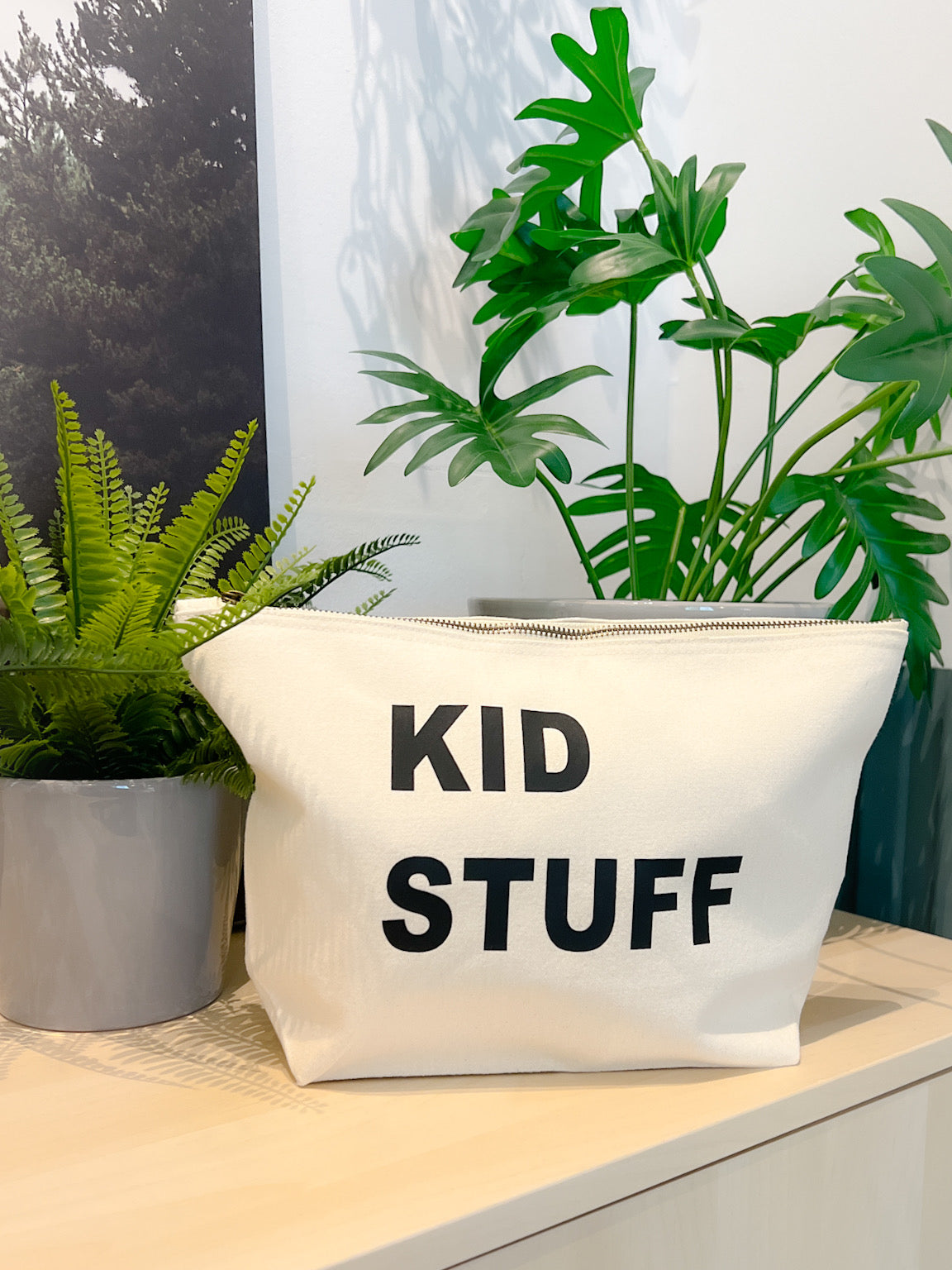 KID STUFF POUCH